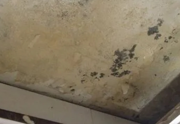 银海阳台漏水维修公司分享下银海卫生间渗水维修需要注意哪些问题。
